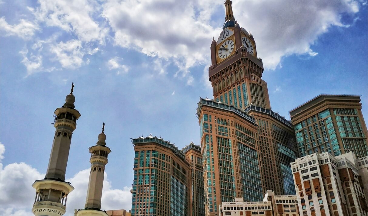 Saudi Healthcare Licensing for Doctors & Professionals